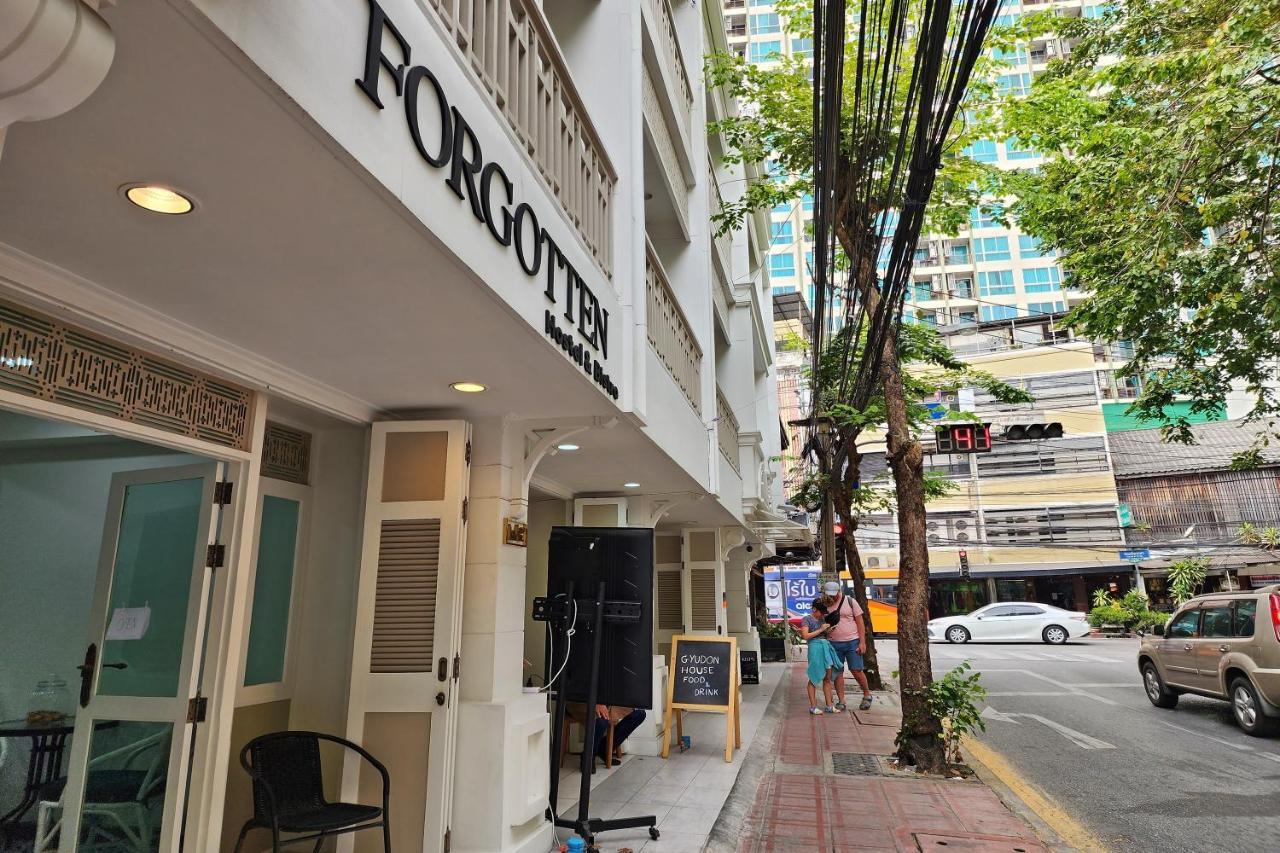 Forgotten Hostel Silom Bangkok Bagian luar foto